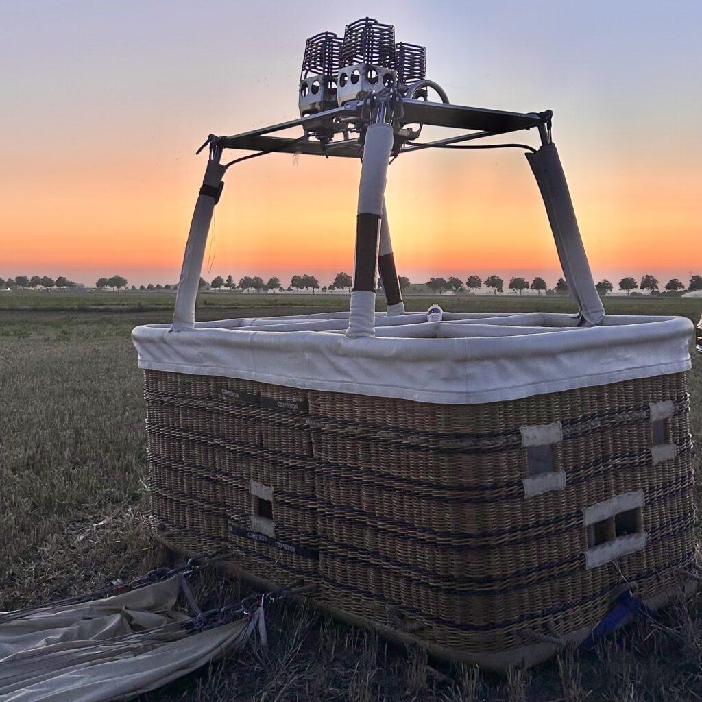 Nacelle montgolfière compartimenté