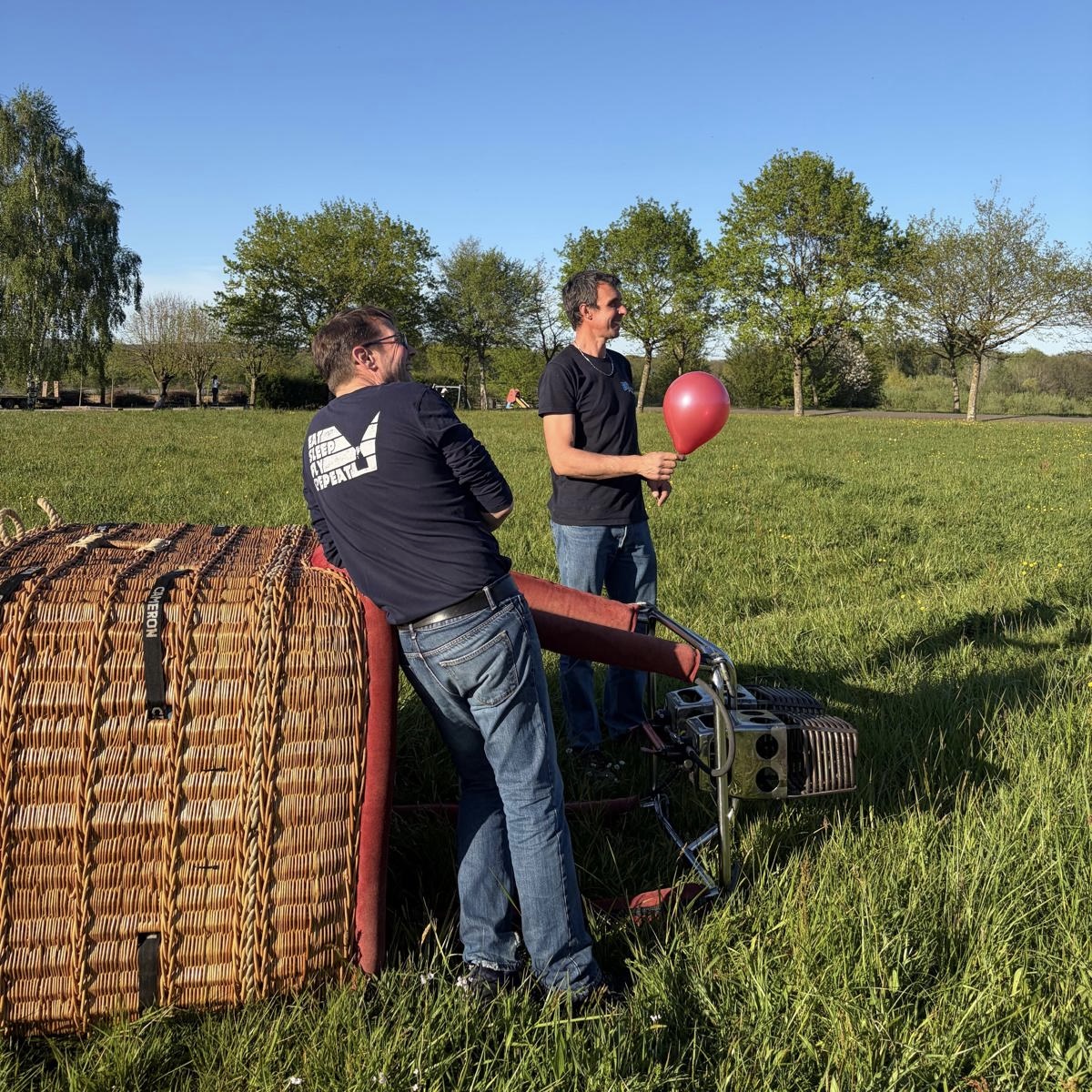 21824f3f-b3ea-4c05-8cd0-44f52abac807